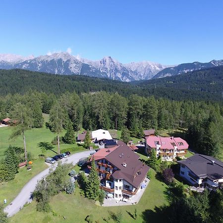Landhaus Charlotte Am Geigenbuehel -Apartments Зеефельд в Тироле Экстерьер фото