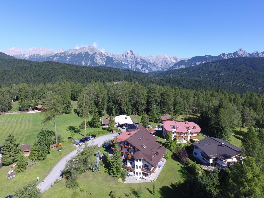 Landhaus Charlotte Am Geigenbuehel -Apartments Зеефельд в Тироле Экстерьер фото