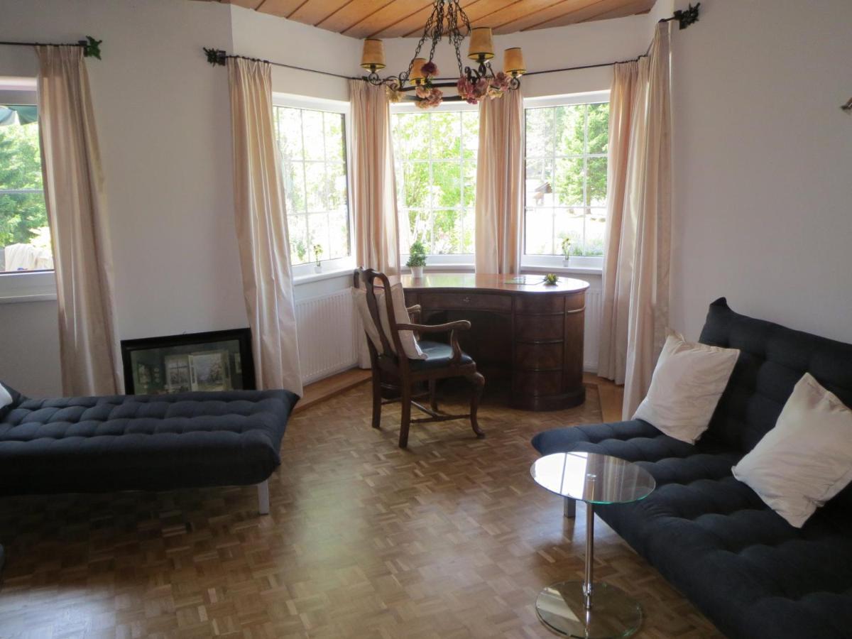 Landhaus Charlotte Am Geigenbuehel -Apartments Зеефельд в Тироле Экстерьер фото